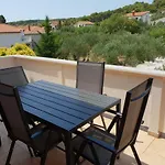 Nevena * Betina (Sibenik-Knin)