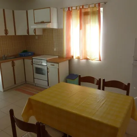 Nevena Apartment *