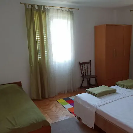 Apartment Nevena Betina (Sibenik-Knin)